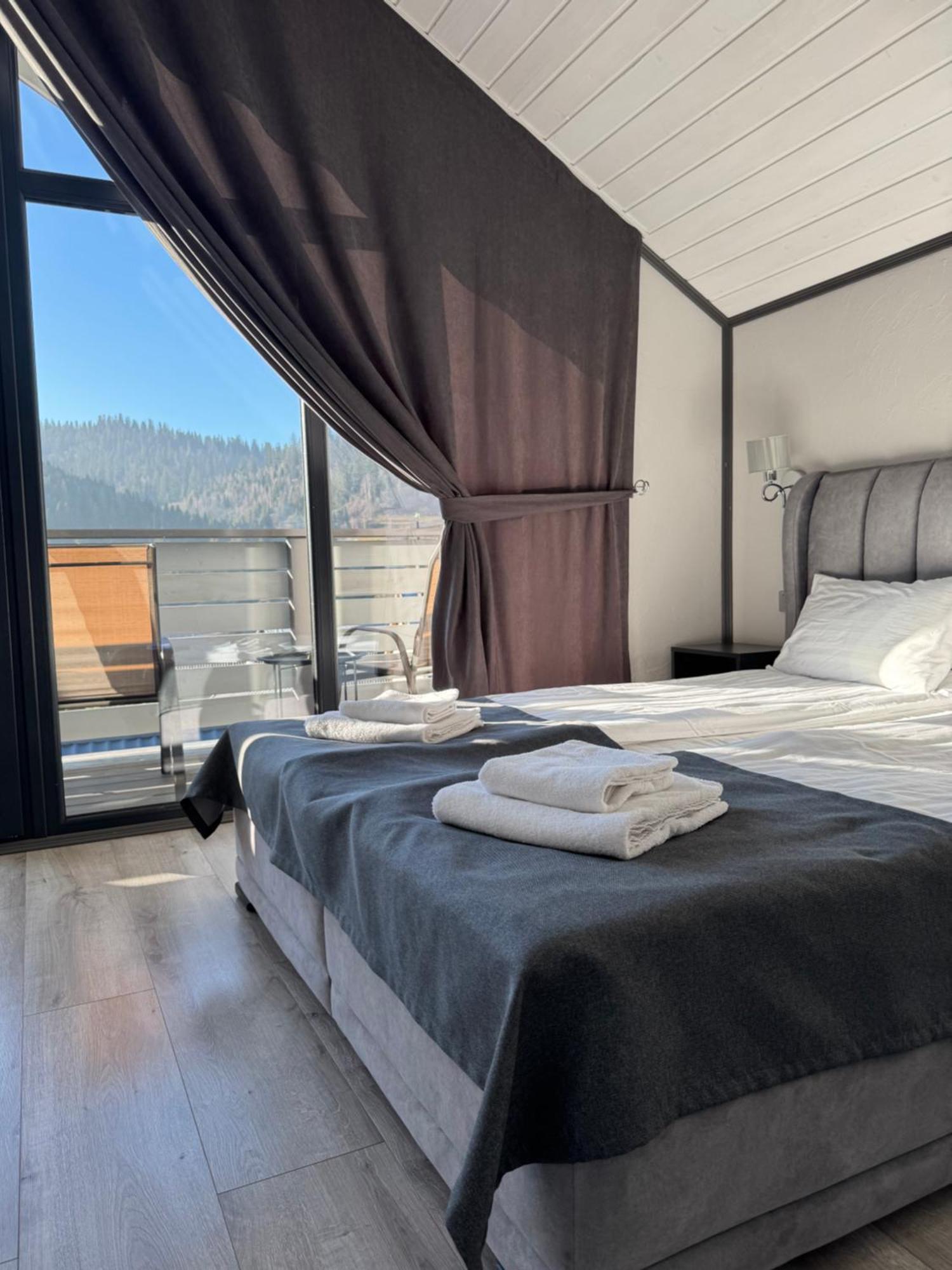 Prostir 65 Apartamento Slavske Exterior foto